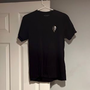 Men’s Riot Society T-Shirt Skull Symbol on left breast